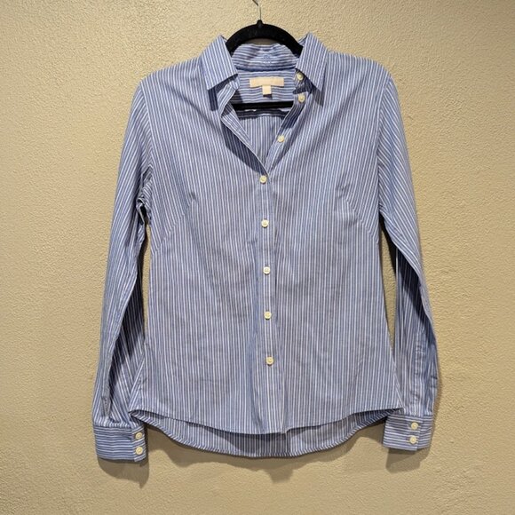 Banana Republic Tops - Banana Republic * Fitted Non-Iron Blue Stripe Shirt * Women's size 6